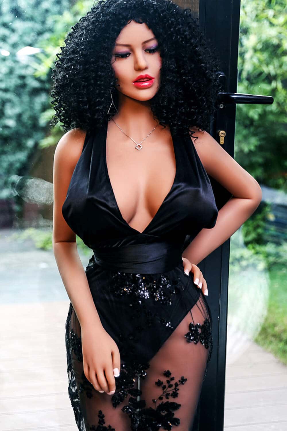 Análisis a fondo de la muñeca sexual de TPE con copa D de 158 cm/5 pies 2, Faithe de SY Doll