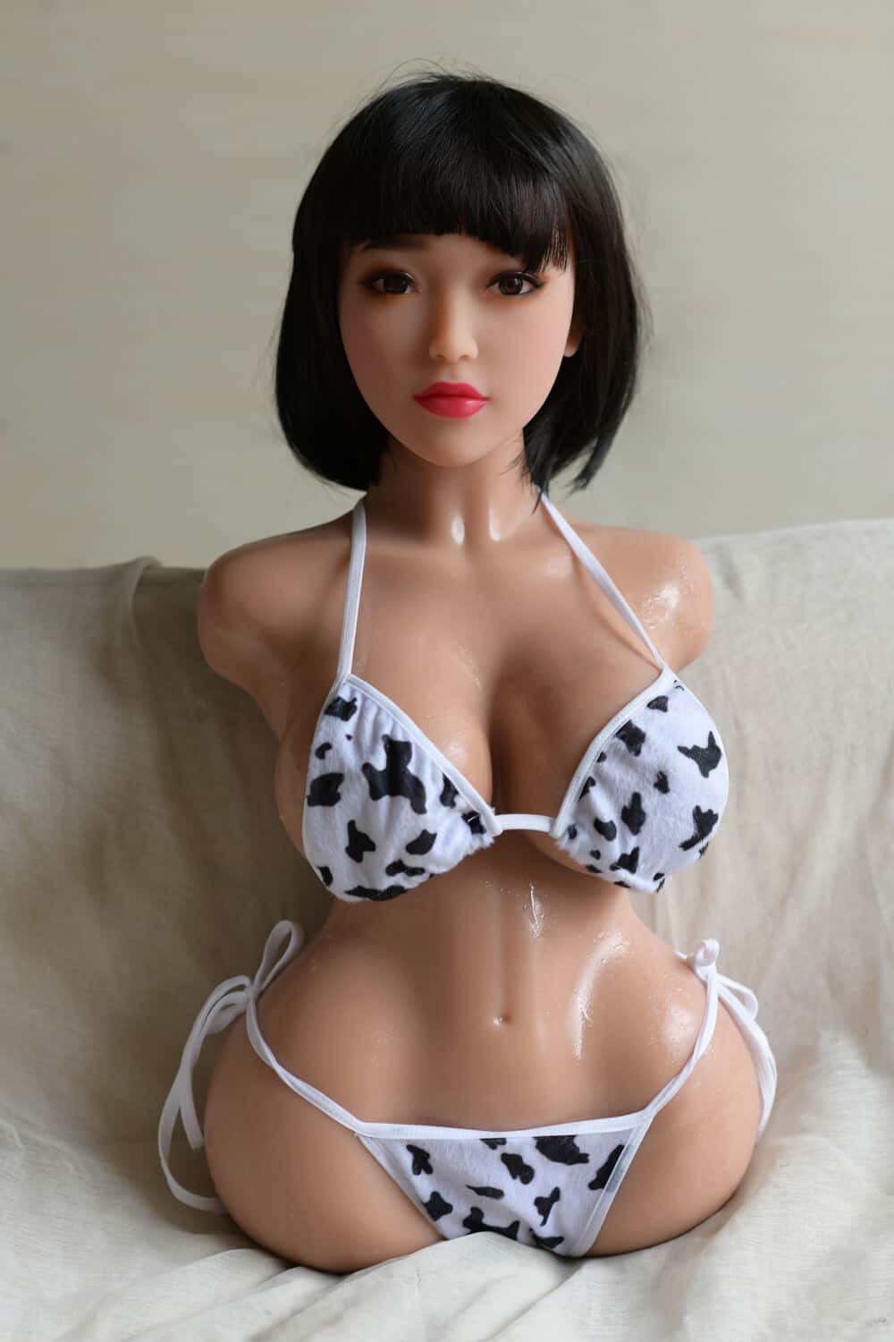 Reseña de la muñeca sexual de TPE con torso de copa G de 66 cm/2 pies 2: Myrna de 6YE Premium Doll - Disponible para clientes de EE. UU.