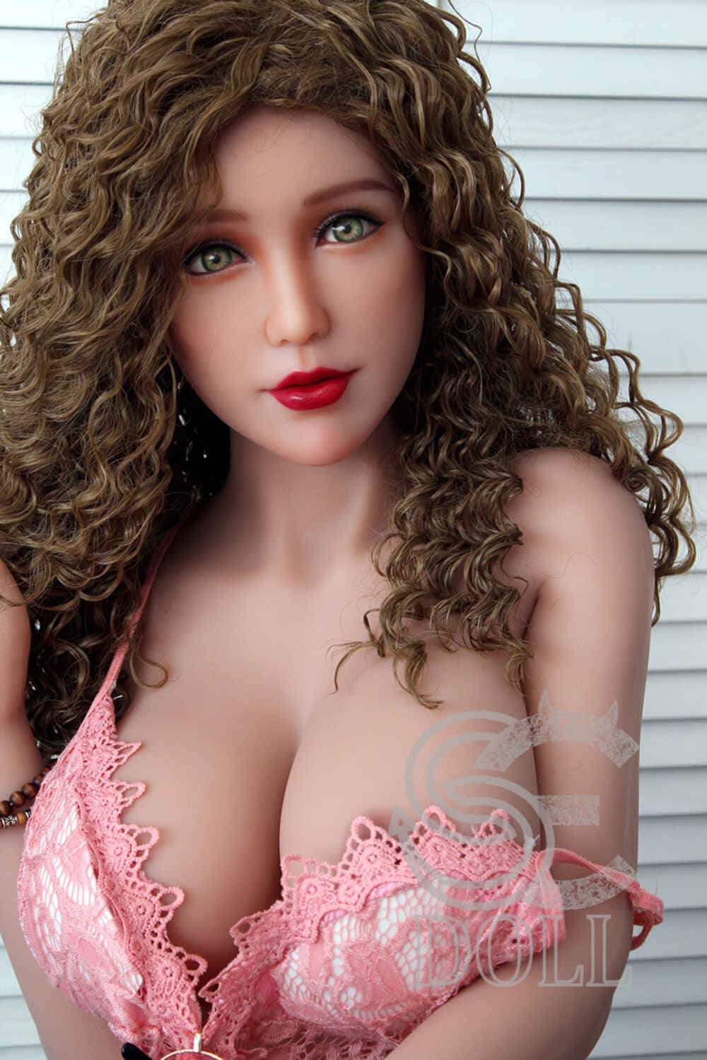 Reseña de la muñeca sexual de TPE de copa F de 161 cm/5 pies 3 pulgadas: Nina Pound de SEDOLL