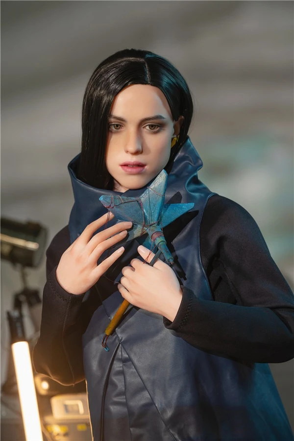 Experimenta la máxima fantasía con la muñeca de cosplay de silicona de alta gama Sasha de 168 cm