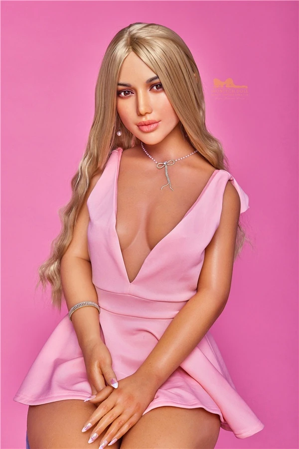 Muñeca Irontech Celine 152cm: una sensual muñeca sexual de silicona con curvas