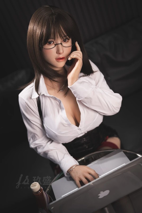 Reseña de la muñeca sexual Jiusheng Veda de 160 cm con cabello corto negro y juegos de rol: características y rendimiento