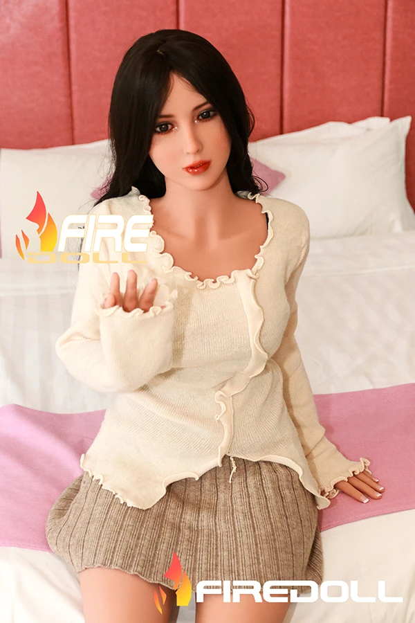 Reseña de Fire Doll Judith, muñeca sexual morena tetona de 163 cm con segunda cabeza gratis