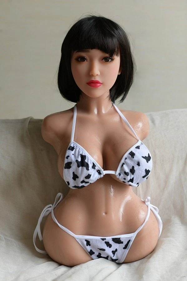6YE Doll presenta Kinley Torso: una muñeca sexual sensual de 66 cm