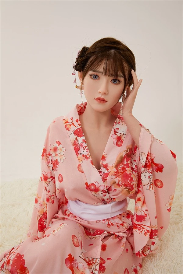 Reseña de la muñeca sexual japonesa CST de tamaño natural, modelo Georgia de 143 cm.