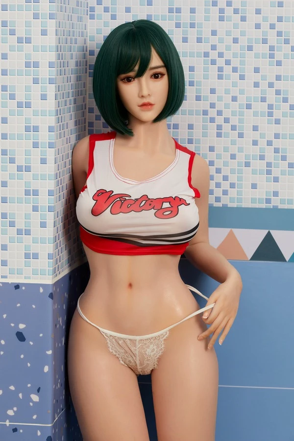 Muñeca sexual CST Naya 160 cm: análisis a fondo de la muñeca sexual de silicona ultrarrealista