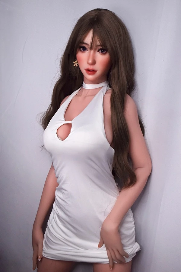Reseña de la muñeca sexual de silicona realista Daphne de 165 cm de Elsa Babe