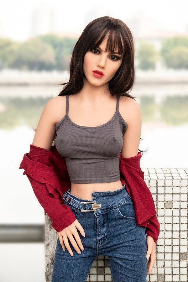 Muñeca sexual Fire Doll Audrey de 157 cm: una muñeca sexual realista de tamaño real con copa A y una segunda cabeza de cortesía para una mayor variedad y experiencia.
