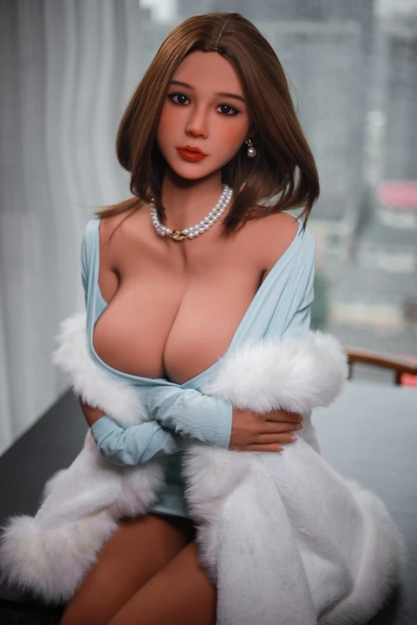 Muñeca sexual Fire Doll Remi de TPE, exquisita y regordeta, de 166 cm con segunda cabeza de cortesía: análisis completo