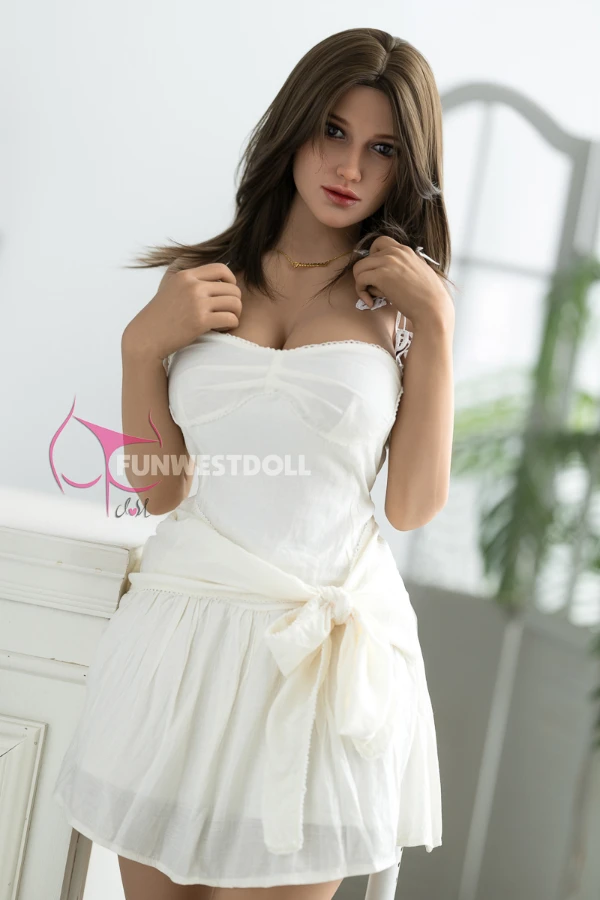 Reseña de la muñeca Funwest: Muñeca sexual madura Skylar de 157 cm: una mirada detallada al realismo y la calidad