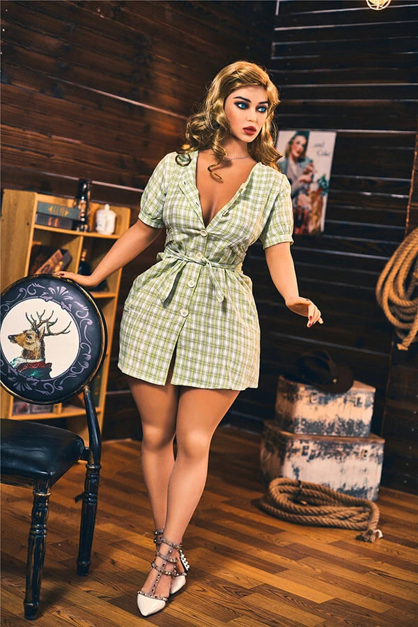 Reseña de la muñeca sexual Morwen de 156 cm, gordita y de talla grande, de Irontech Doll