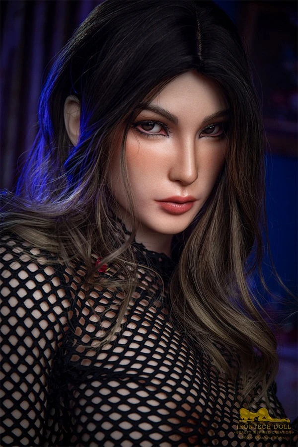 Irontech Doll presenta Zoie 164 cm: una experiencia de muñeca sexual de silicona premium con grandes pechos