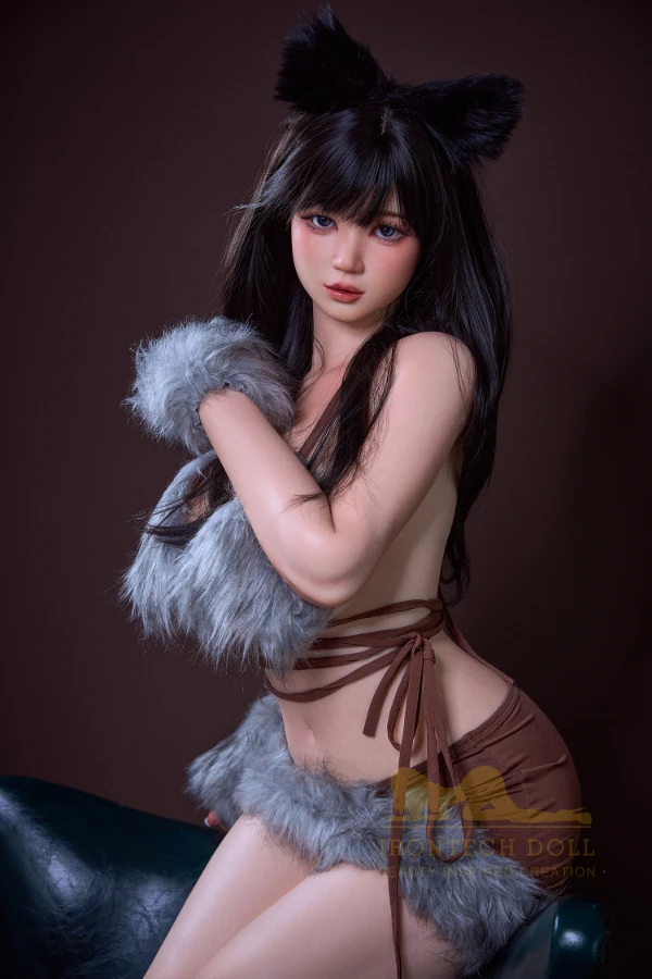 Reseña de la muñeca Irontech Emily: Una mirada detallada a la linda muñeca sexual de silicona china asiática morena de 165 cm