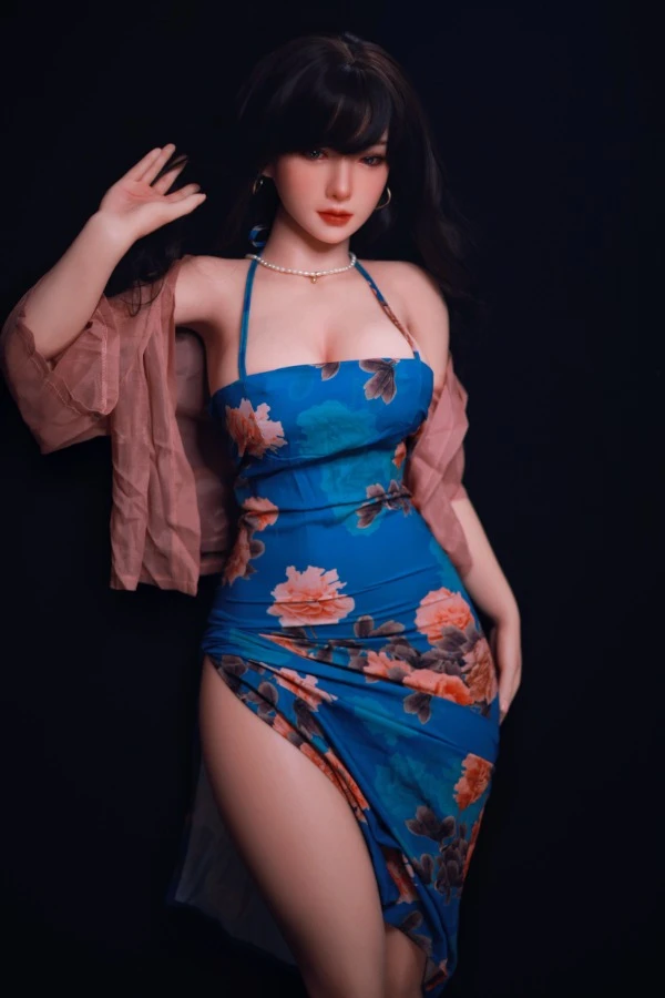 JY Doll presenta a Anika: muñeca sexual asiática de 163 cm con curvas seductoras