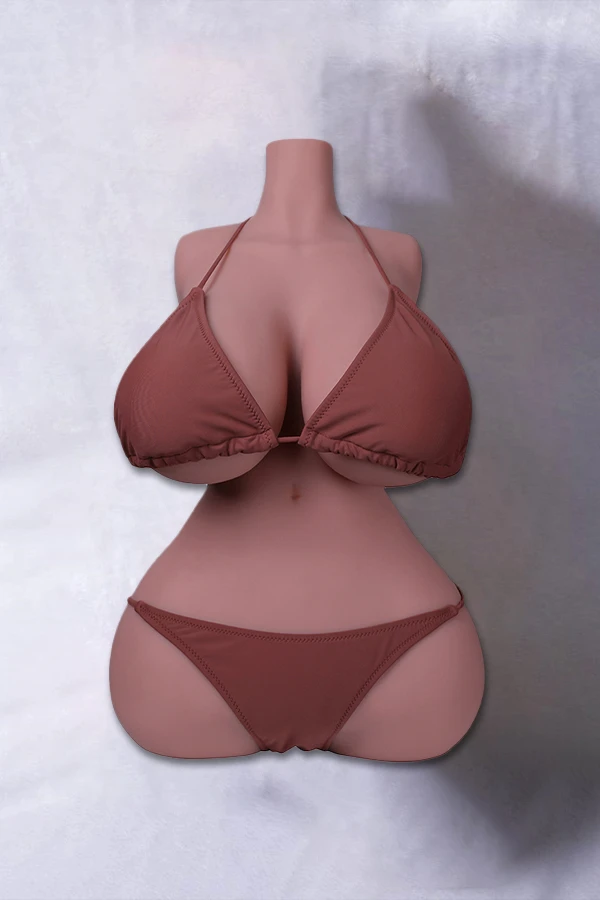 Muñeca sexual de pechos grandes y busty, torso Gwen de 57 cm: análisis y reseña completa