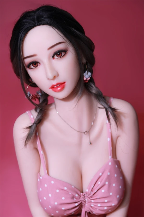 Muñeca Rifrano: La muñeca sexual asiática más realista, Ashley, de 163 cm.