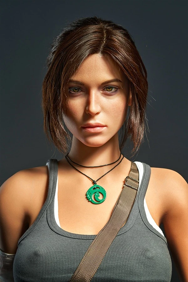 Figura hiperrealista de Lara Croft de Tomb Raider de 166 cm de Game Lady