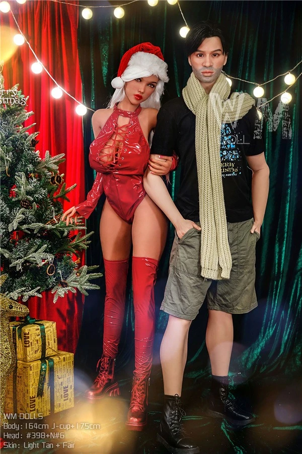WM Dolls presenta a Paul, el atractivo muñeco de amor masculino de 175 cm con una segunda cabeza de cortesía.