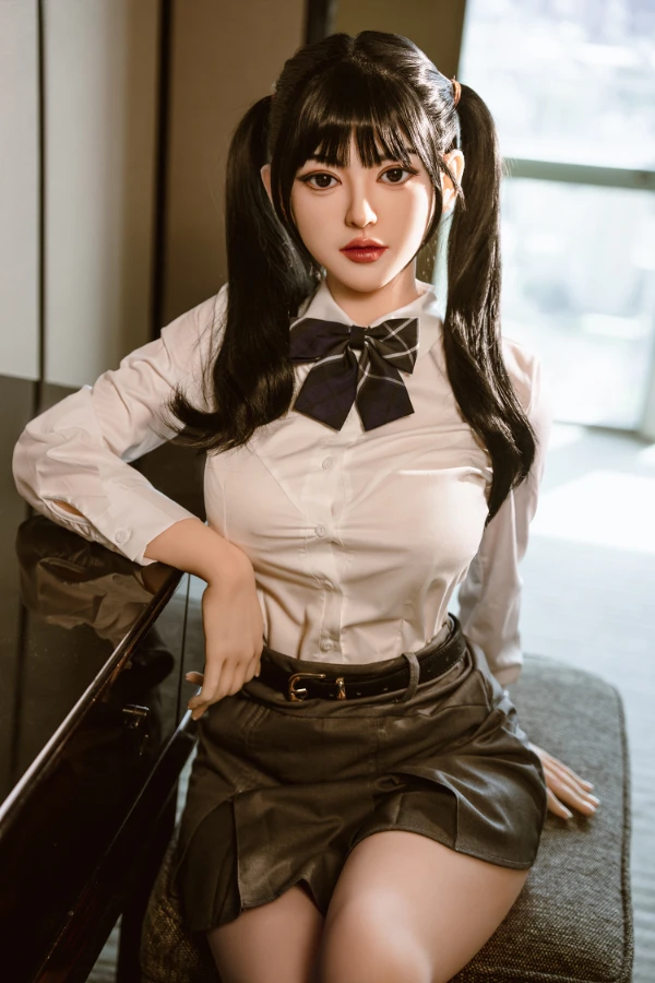 Análisis y análisis a fondo de la muñeca sexual SY Doll Reese de 160 cm con cabeza de silicona y cola de caballo.