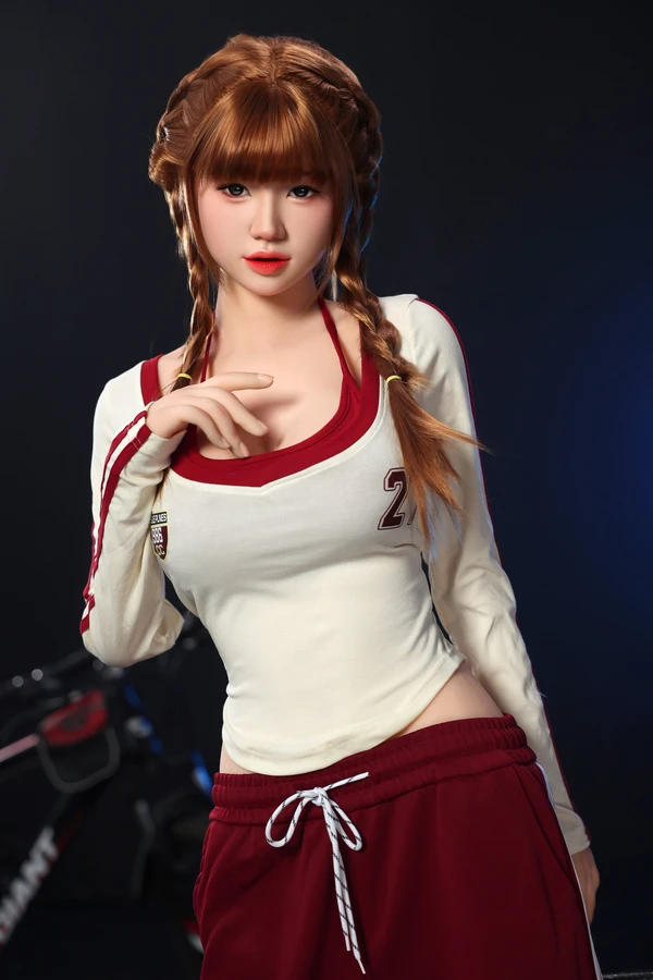 Reseña: Nyla 168cm - La adorable muñeca sexual asiática con mandíbula móvil y estructura oral de Orange In
