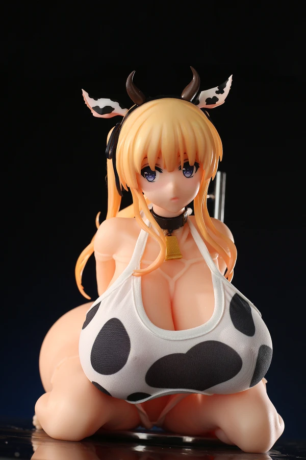 Otaku Doll presenta a Amy, la muñeca sexual rubia súper BBW, con atuendo de cortesía.