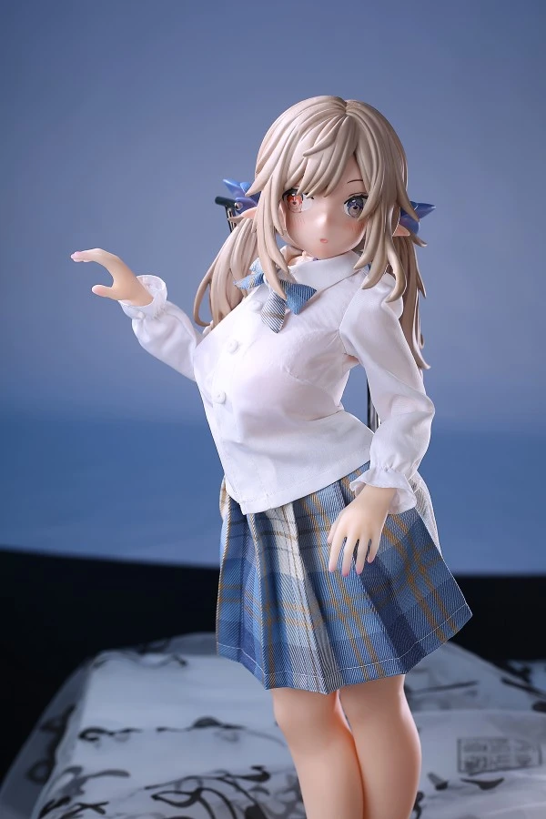 Reseña de la muñeca Otaku, una linda elfa sexual de silicona, Emilia, de 50 cm, con ropa y zapatos gratis incluidos.