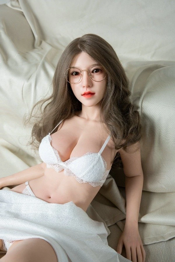 Qita Doll presenta Skye 162cm: Análisis a fondo de la muñeca sexual de silicona ultrarrealista