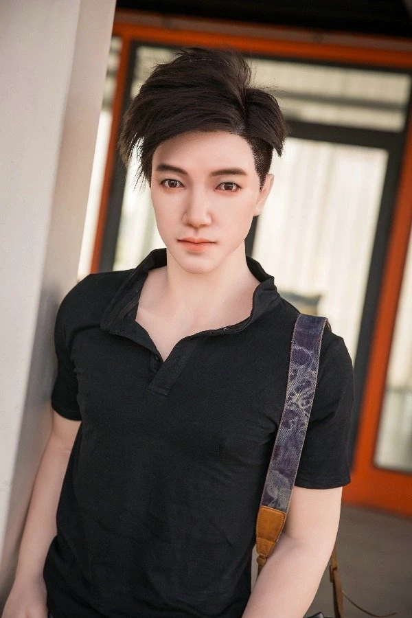 Qita Doll presenta a Lucas, el muñeco asiático masculino súper realista de 177 cm.