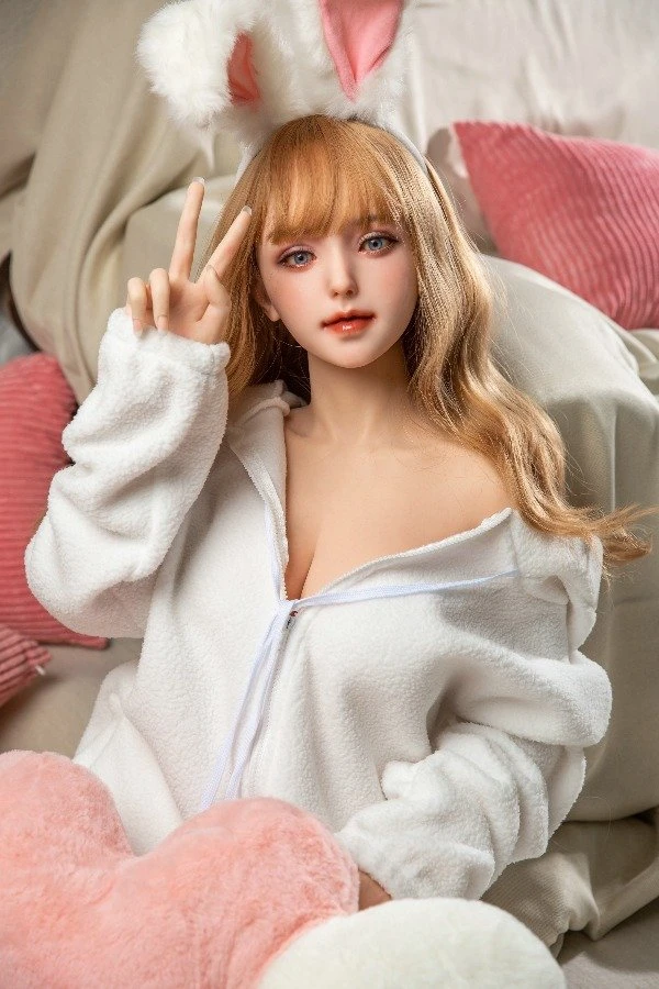 Qita Doll presenta la muñeca sexual de silicona Daleyza de 162 cm con un diseño adorable