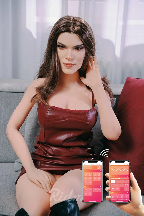 Muñeca sexual Ridmii MILF Jane de 163 cm con segunda cabeza de cortesía, análisis y reseña