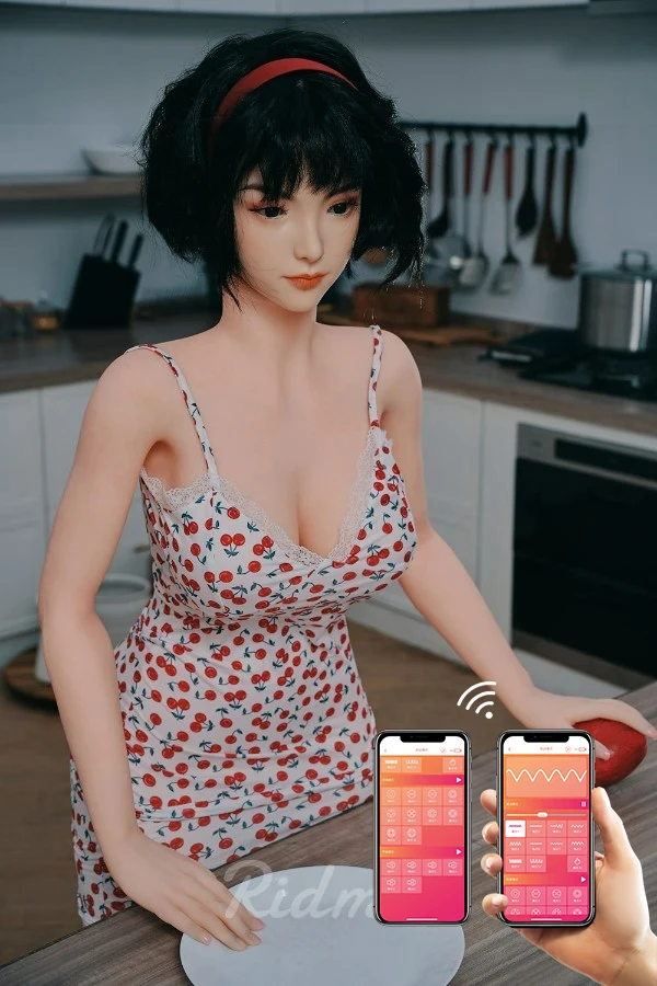 Reseña de la muñeca sexual Radmii de pelo corto Liberty de 163 cm con segunda cabeza gratis