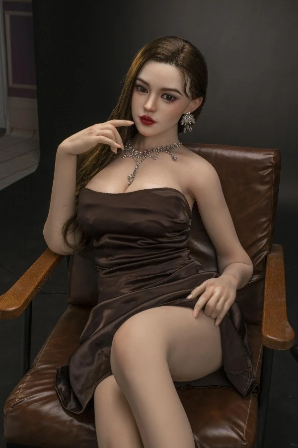 Muñeca sexual Dime Doll Dorothy de 160 cm de silicona con cabeza y cuerpo intercambiables.