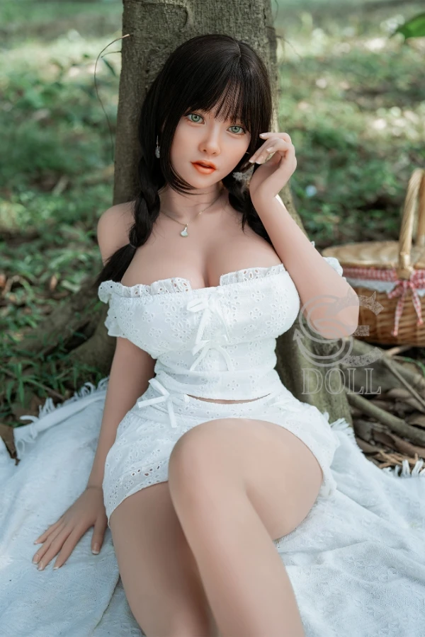 Reseña de la muñeca sexual SEDOLL Kemeny, morena regordeta de 161 cm
