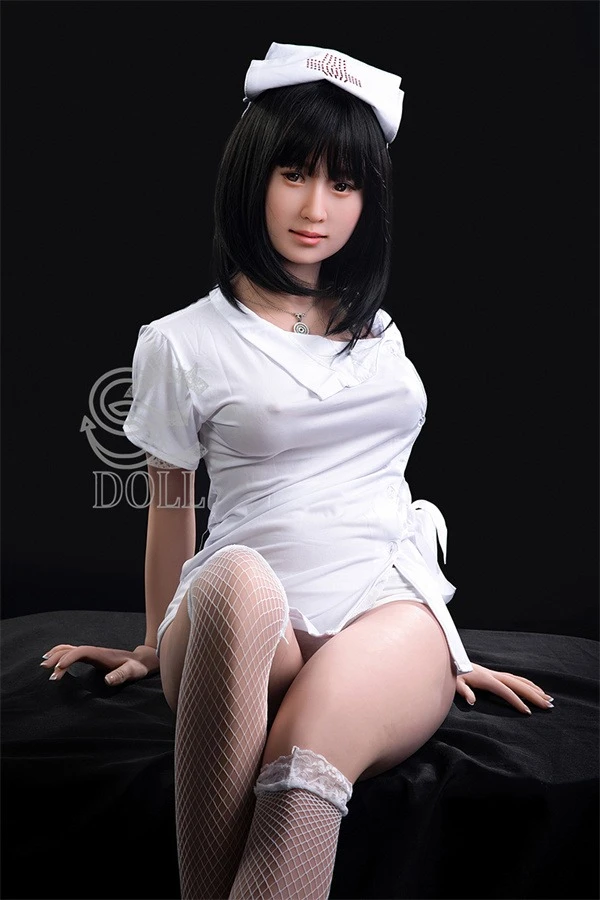 Realismo elevado: explorando el atractivo seductor de Isabelle, la muñeca sexual de uniforme de enfermera de 163 cm