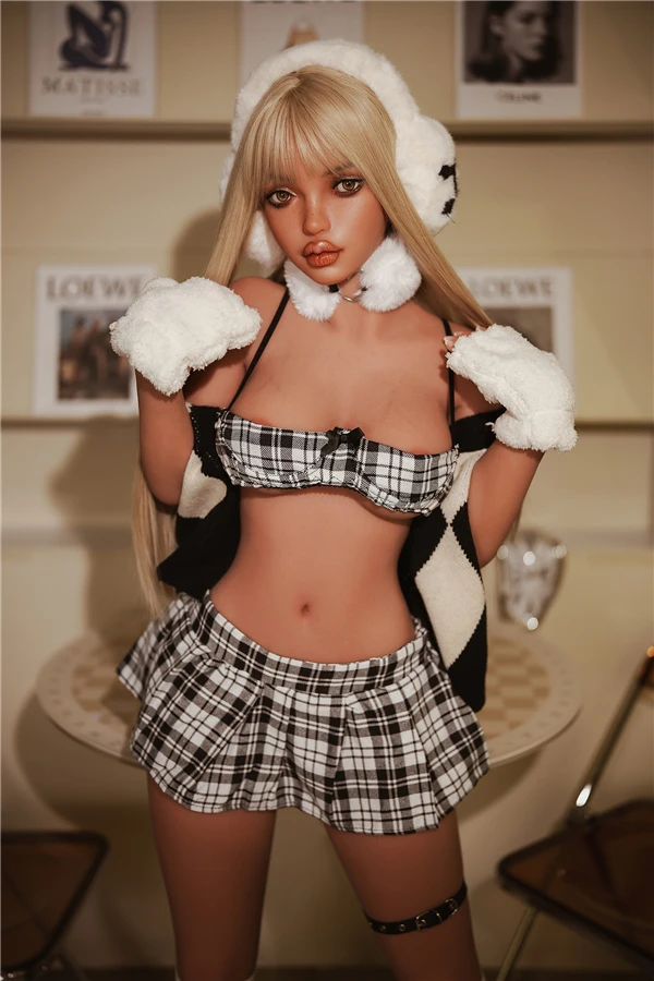 SY Doll Wren: Una revisión detallada de la muñeca sexual estadounidense rubia con cabeza de silicona de 152 cm