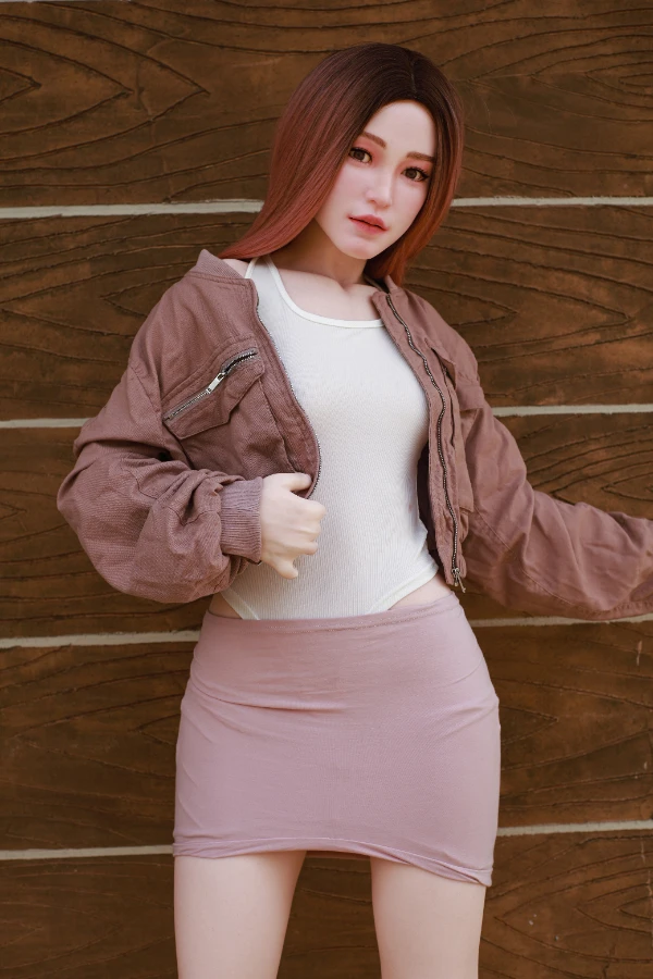 Reseña de la muñeca sexual de silicona Hannah de 157 cm de Climax Doll: mejorada con dedos articulados, funciones orales realistas y mandíbula móvil.