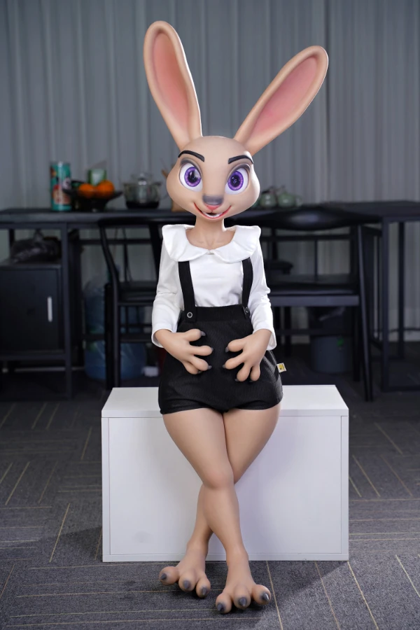 Muñeca sexual de silicona con forma de conejo de Dolls Castle: una experiencia perfecta para la cabeza y el cuerpo.