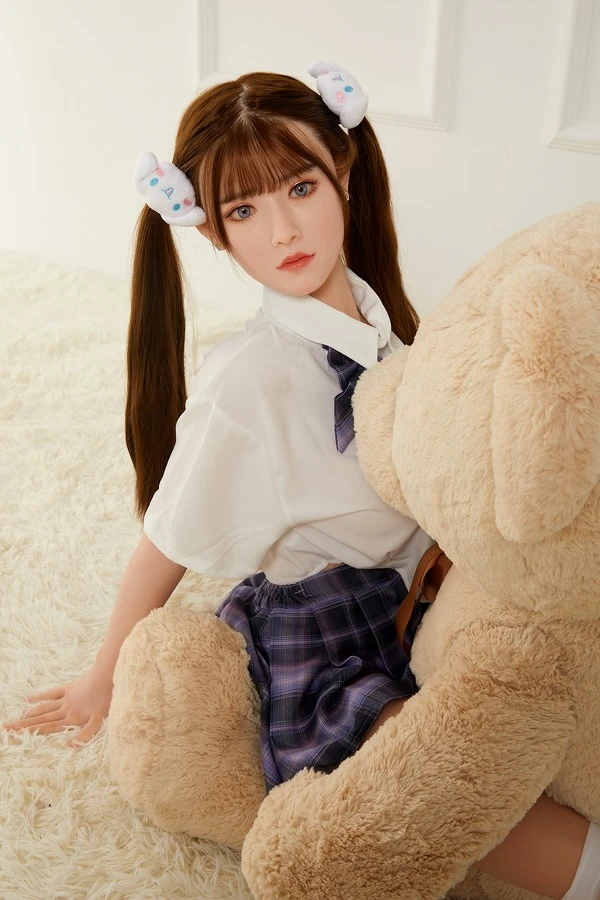 Muñeca CST Freya 143 cm: análisis de la muñeca sexual realista