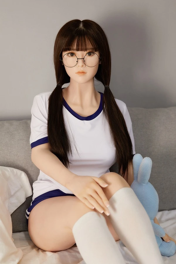 CST Doll presenta a Esther de 160 cm: la muñeca sexual a escala real más realista.