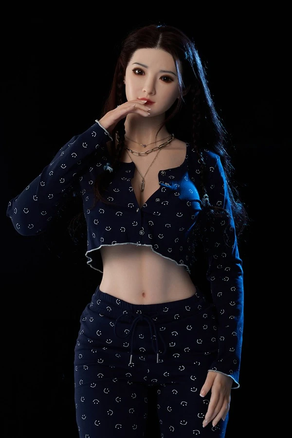 CST Doll presenta a Bailey de 165 cm, una muñeca sexual de tamaño natural increíblemente realista.