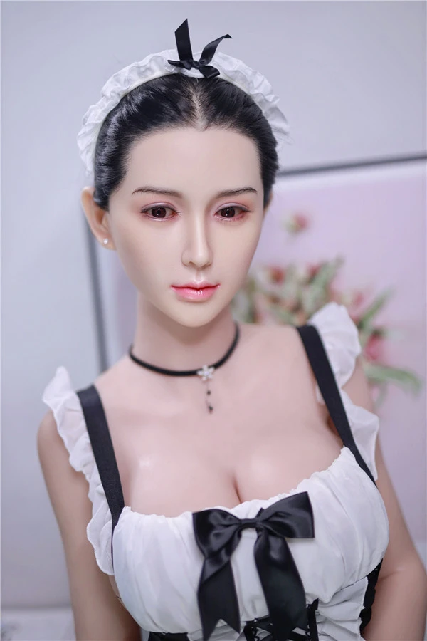 Reseña de la muñeca sexual JY Doll Clara, de 161 cm, de piel clara y cabeza de silicona.