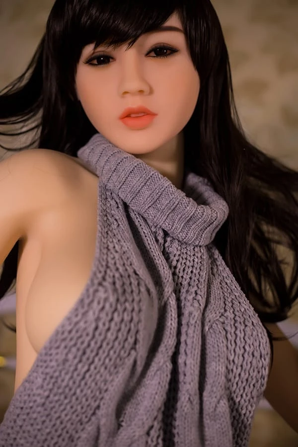 Muñeca sexual japonesa realista WM Dolls TPE Wendy de 156 cm con segunda cabeza de cortesía y elegante suéter gris.