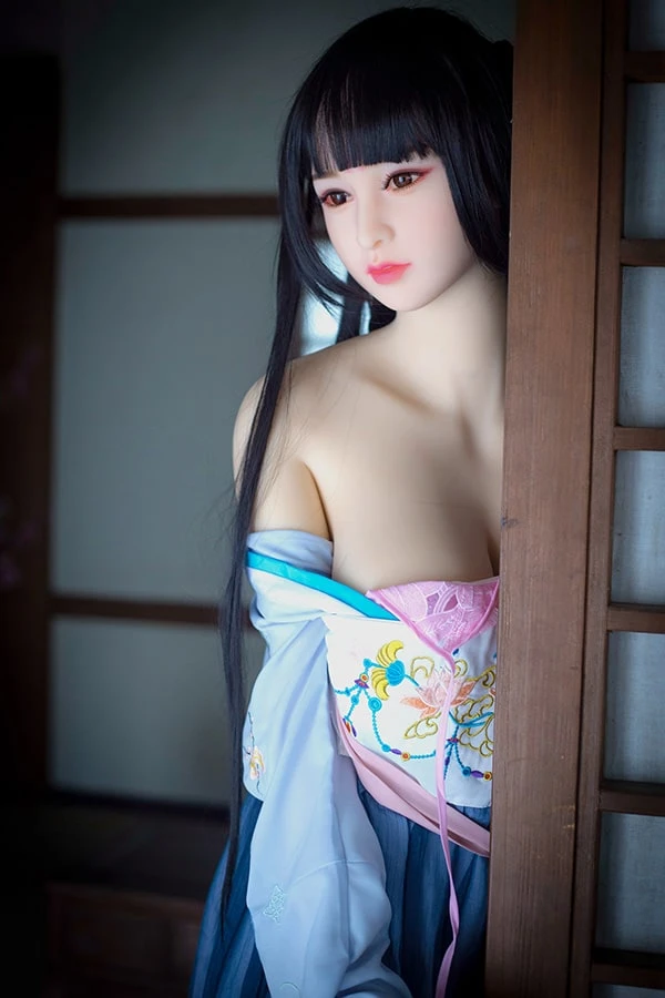 WM Dolls presenta a Wanda, una muñeca sexual realista china premium de 168 cm con una segunda cabeza de cortesía.