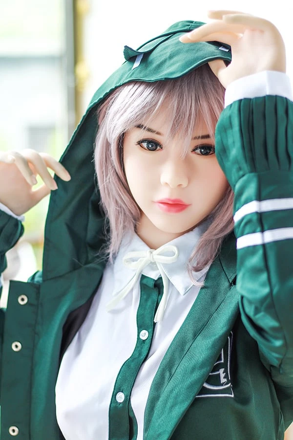 Reseña de la muñeca sexual japonesa Tara (168 cm)