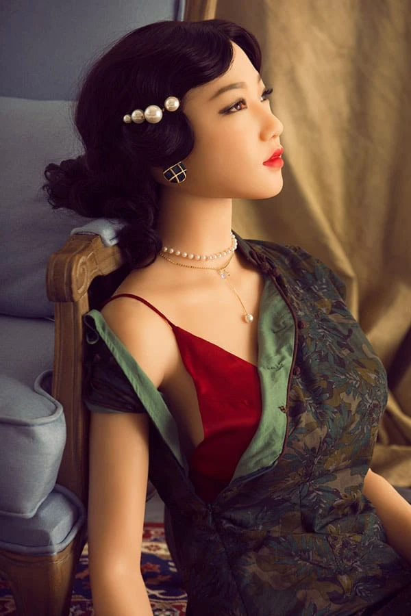 Reseña de la realista y atractiva muñeca sexual china Celia de 161 cm de tamaño natural