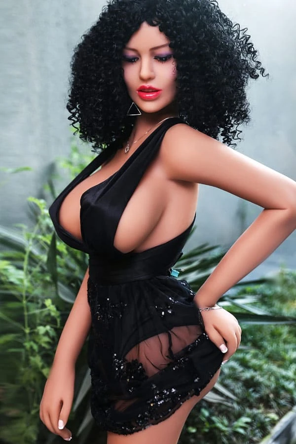 Reseña de la muñeca sexual SY Juliette de 158 cm: una mirada profunda a esta curvilínea y atractiva muñeca sexual femenina.