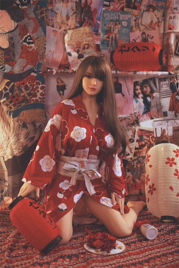 Qita Doll presenta a Alessia: una muñeca sexual japonesa de 168 cm inspirada en un kimono.