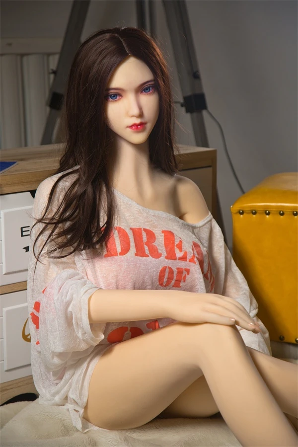 Explorando el encanto de la impresionante muñeca sexual Sarai de 168 cm de Qita Doll