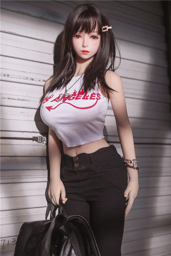 Aibei Doll presenta la adorable muñeca de amor japonesa Deborah de 158 cm con una segunda cabeza de cortesía