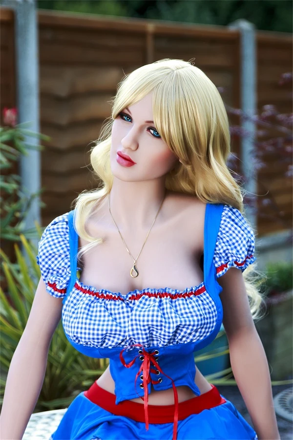 SMDOLL presenta a Jayla, una muñeca adulta rubia realista de 158 cm